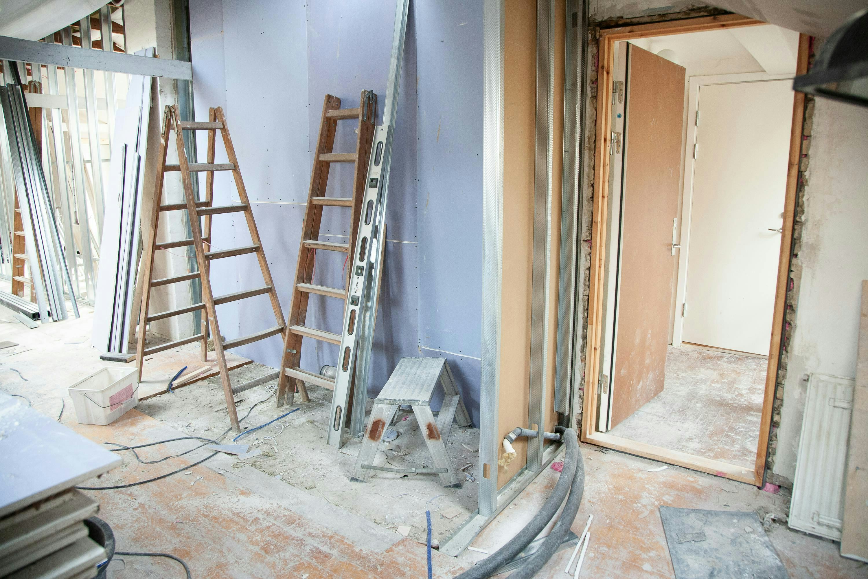 Close More Loans with Contractor Partnerships Guide