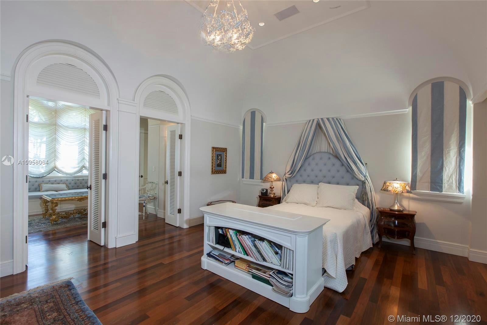 flooring floor wood hardwood interior design indoors room living room furniture bedroom