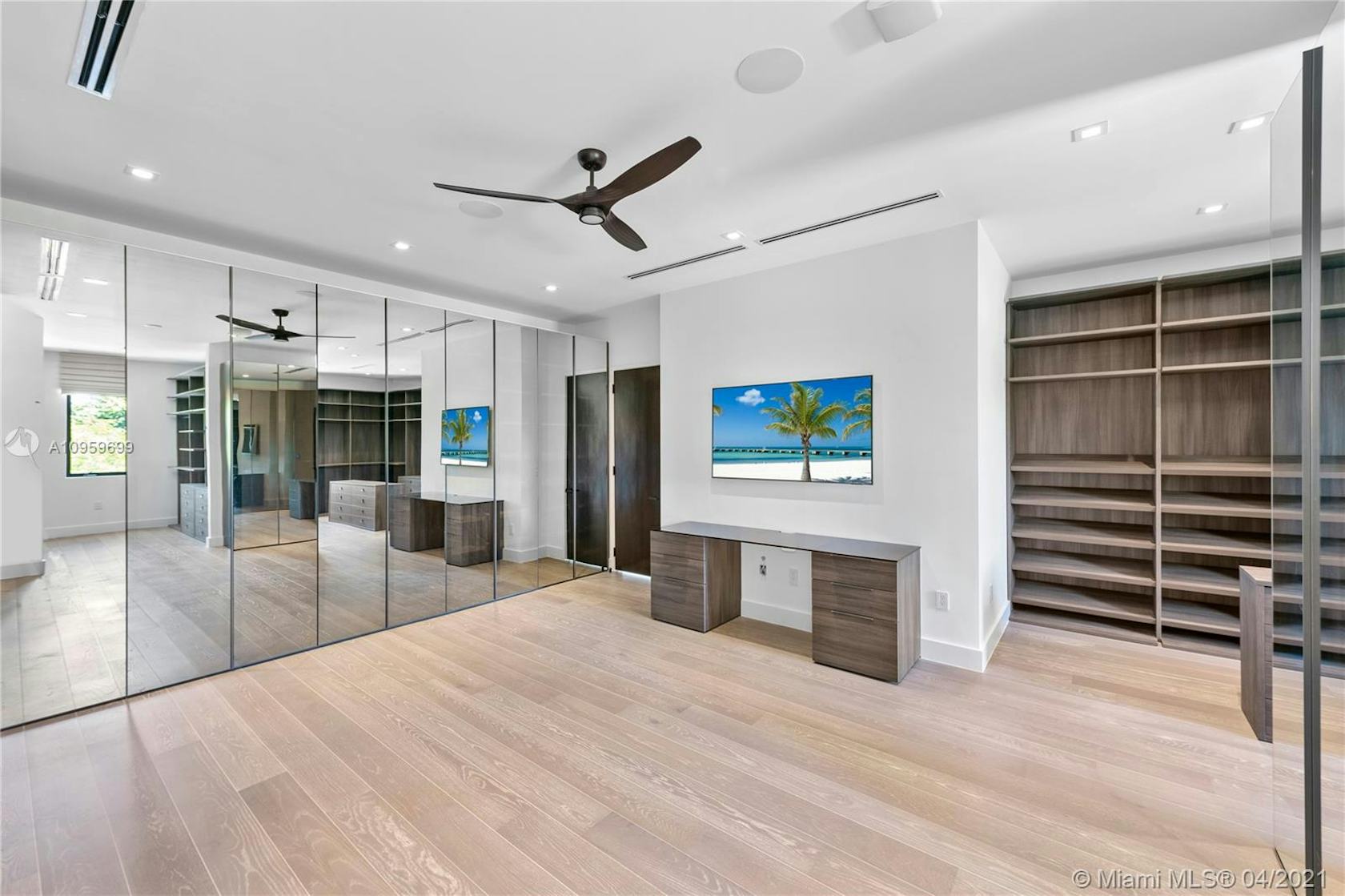 9475 Journeys End Rd Ikeys Realty