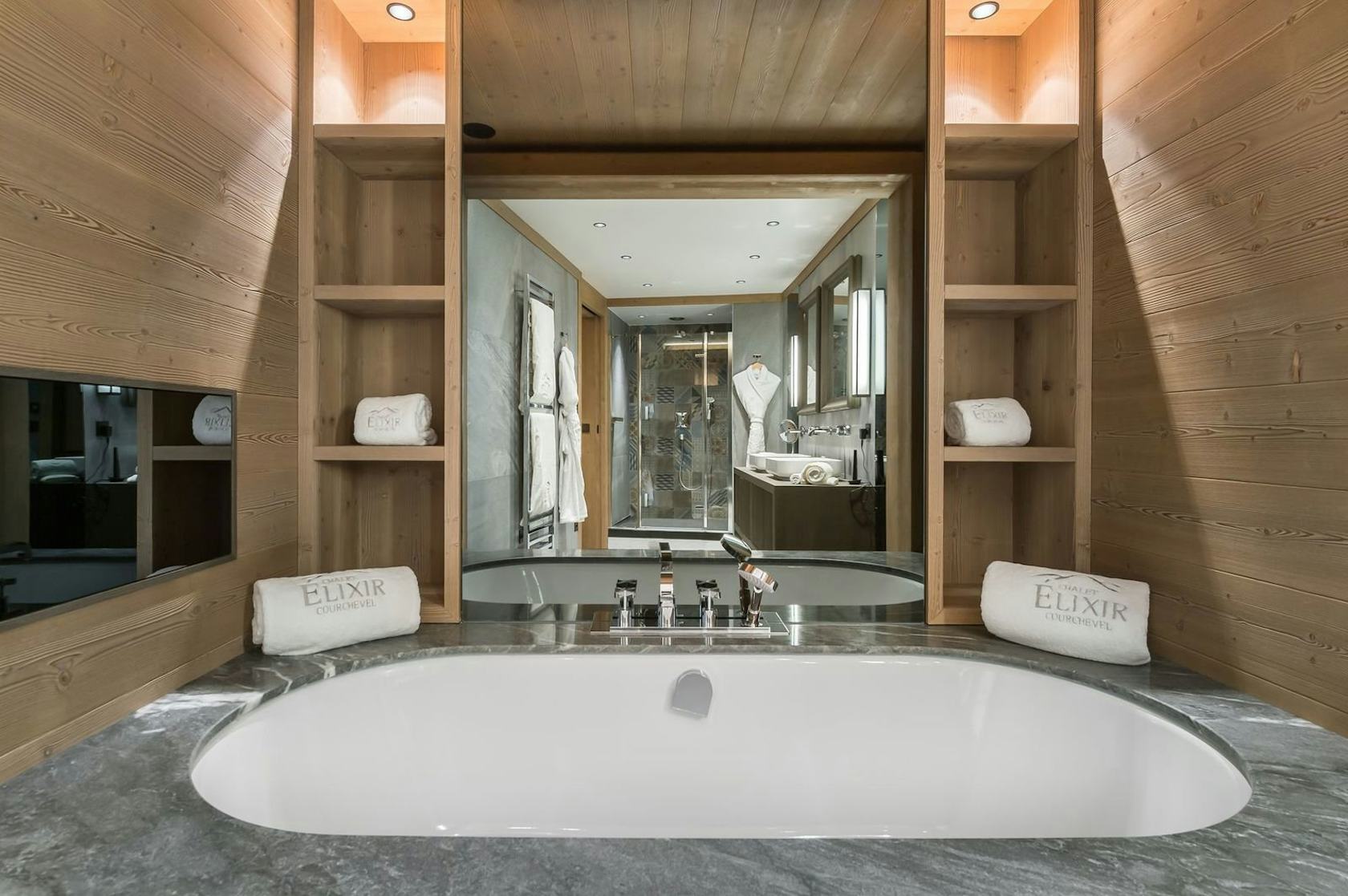 tub indoors bathtub room