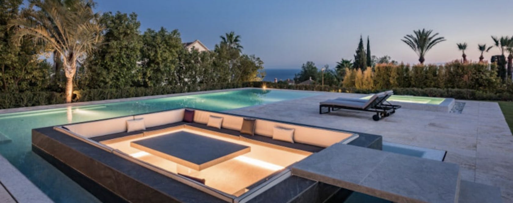 Elegant modern Villa with beautiful Mediterranean landscaped gardens