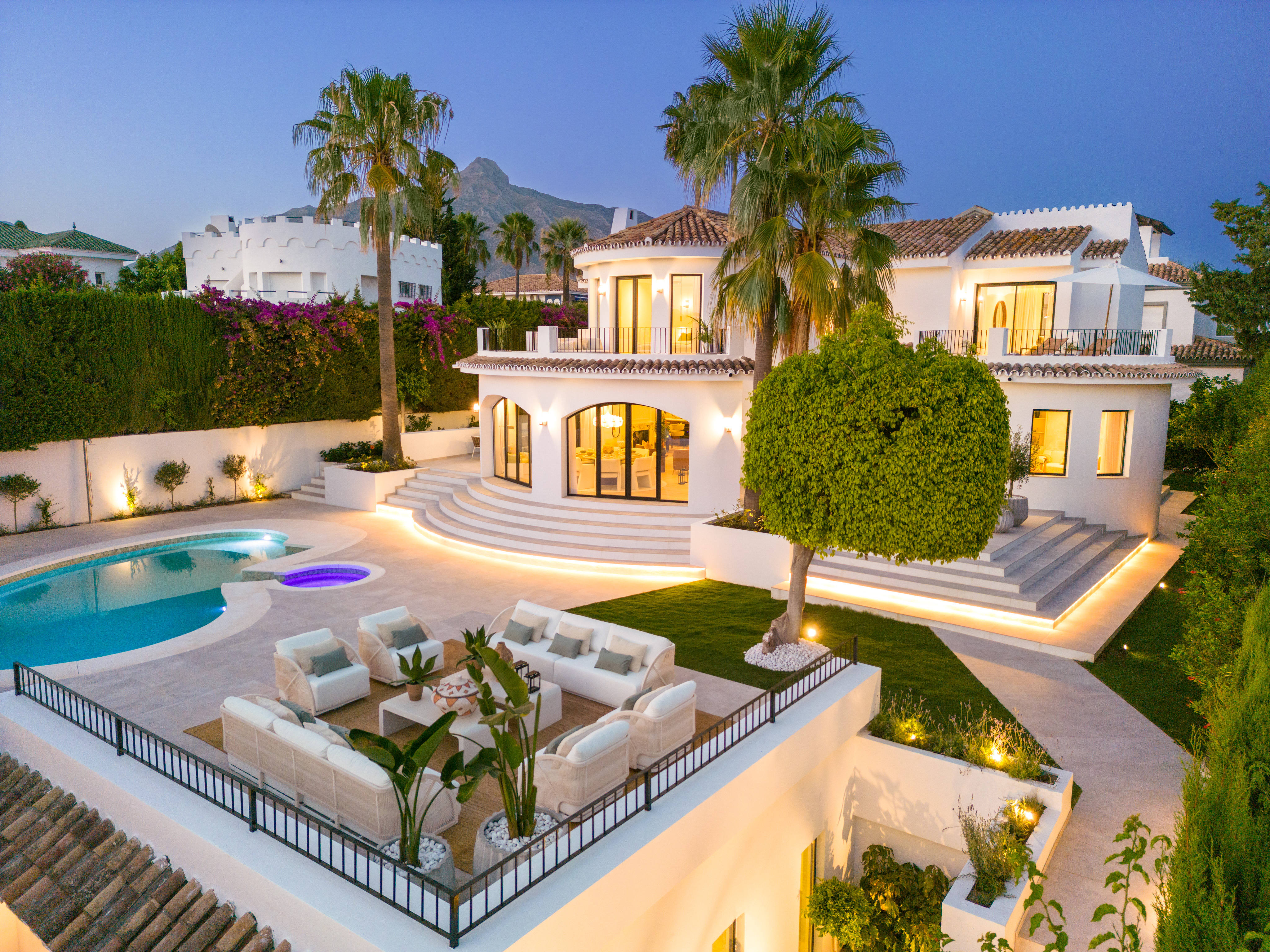villa de luxe · a Marbella · 5 chambres · 5 salles de bain · photo 1 sur 51