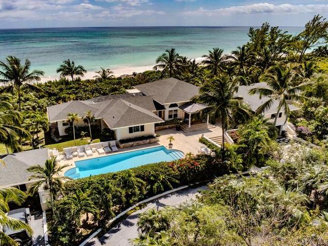 Luxury island retreat for sale: Pineapple Lodge on Windermere Island