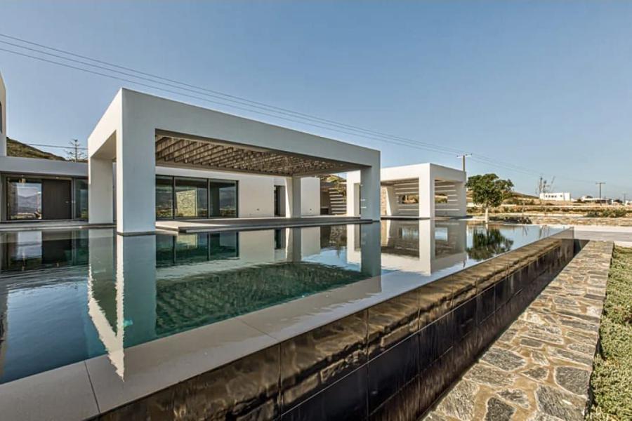 villa de luxe · a Mykonos · 8 chambres · 8 salles de bain · photo 1 sur 24