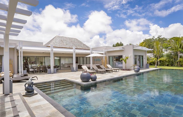 villa de luxe · a Beau Champ · 4 chambres · 4 salles de bain · photo 5 sur 16