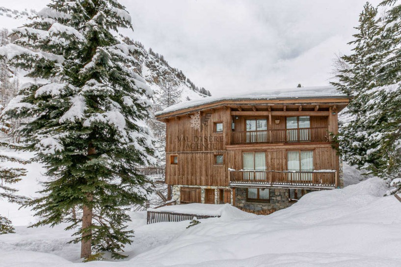 A 5-bedroom chalet with sauna and terrace for sale in Val d'Isère