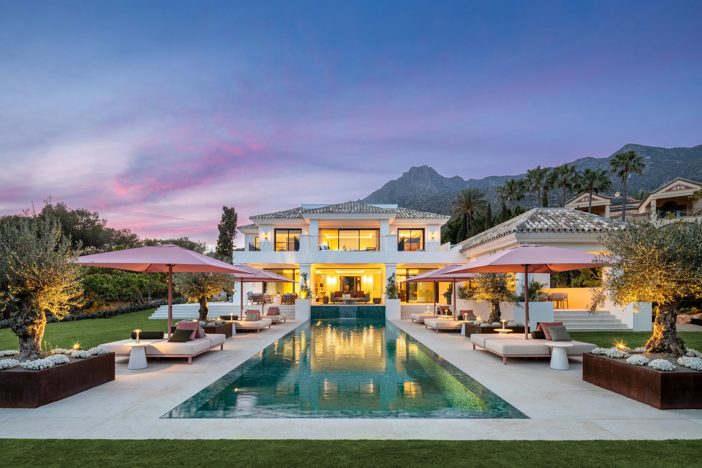 Villa de Sierra Blanca au couchant sous La Concha, Marbella