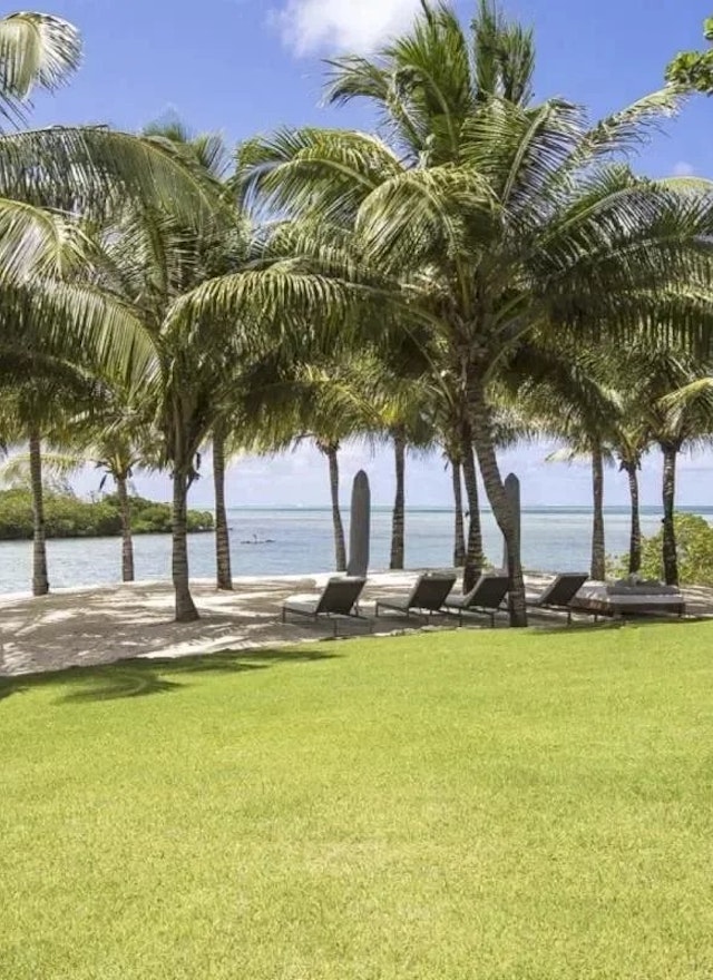 Investissez dans cette villa à l'est de l'île Maurice avec plage privée et accès golf