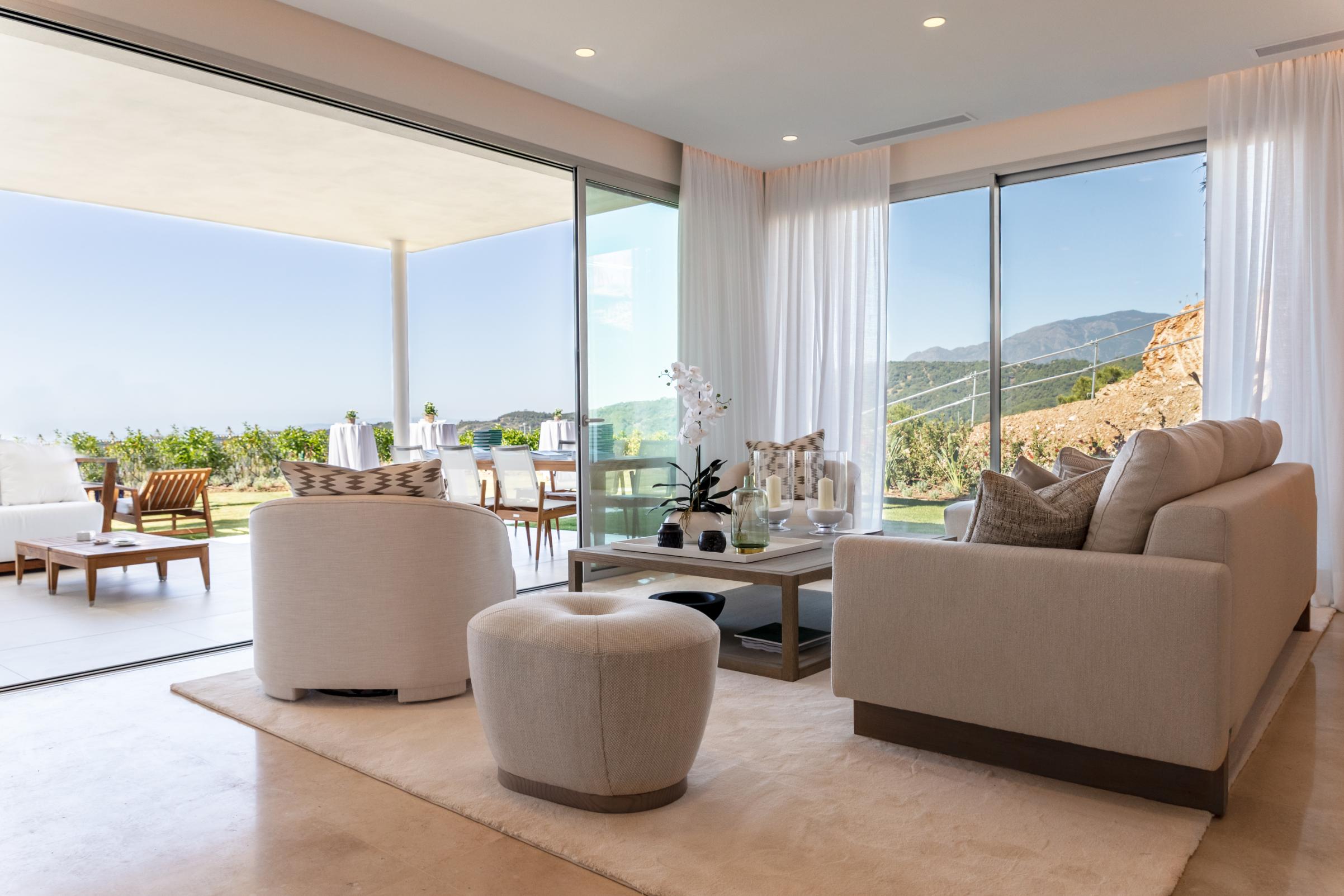 Long views and discretion