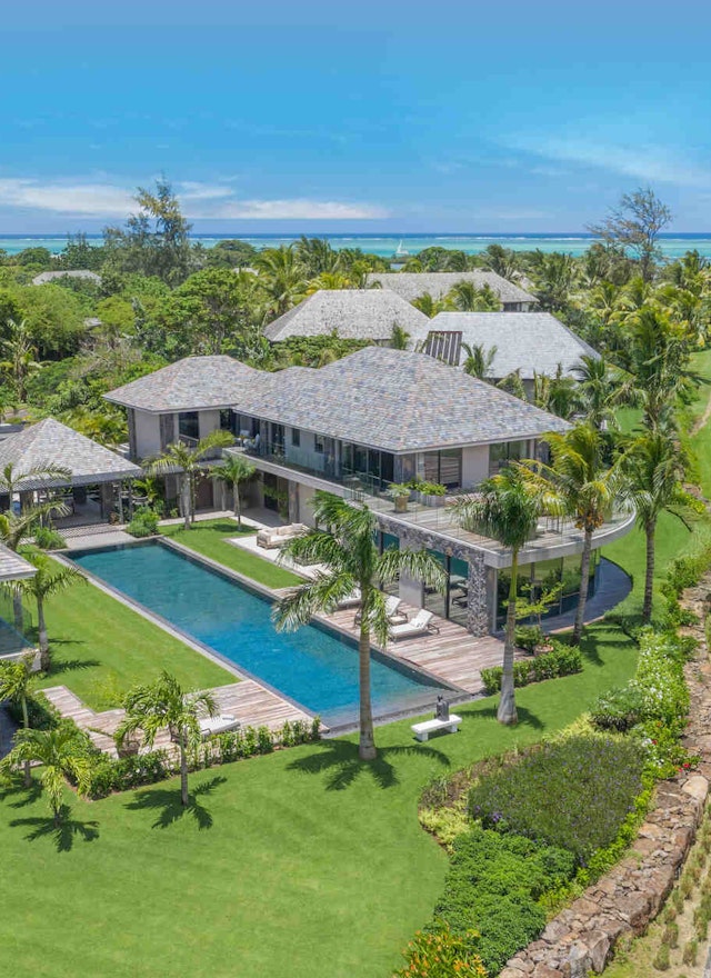Villa de luxe à vendre sur la Côte Est de l'Île Maurice : 4 chambres, vue sur golf et paysages tropicaux