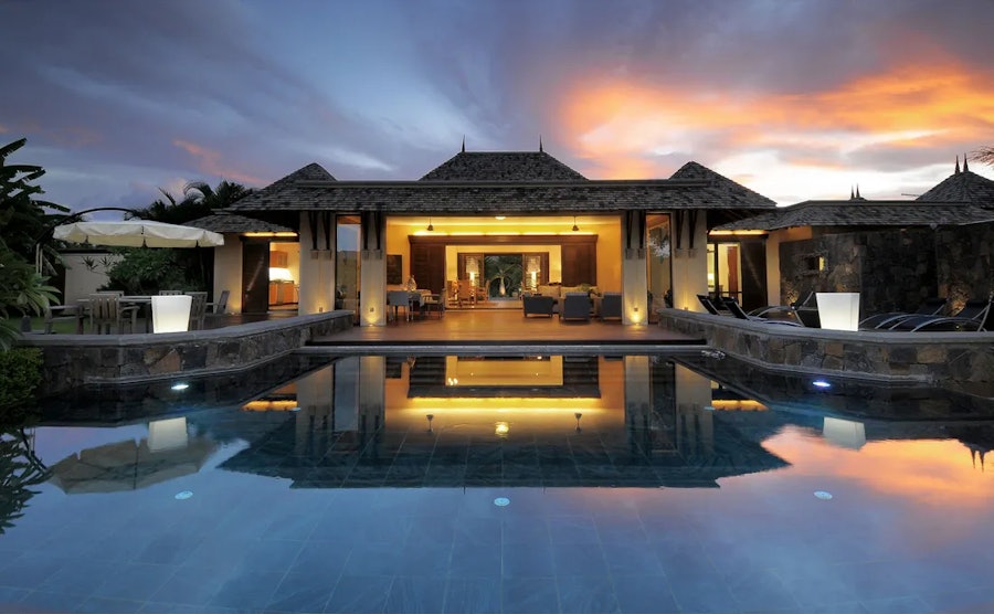 Villa for sale in Tamarina — 5-bedroom villa, golf view