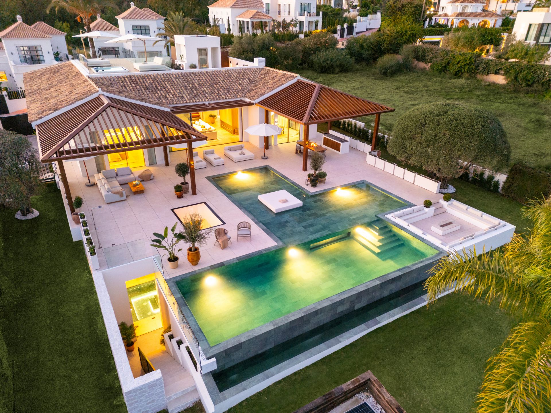 Villa Olivia – A jewel of mediterranean elegance in Nueva Andalucía - Spain