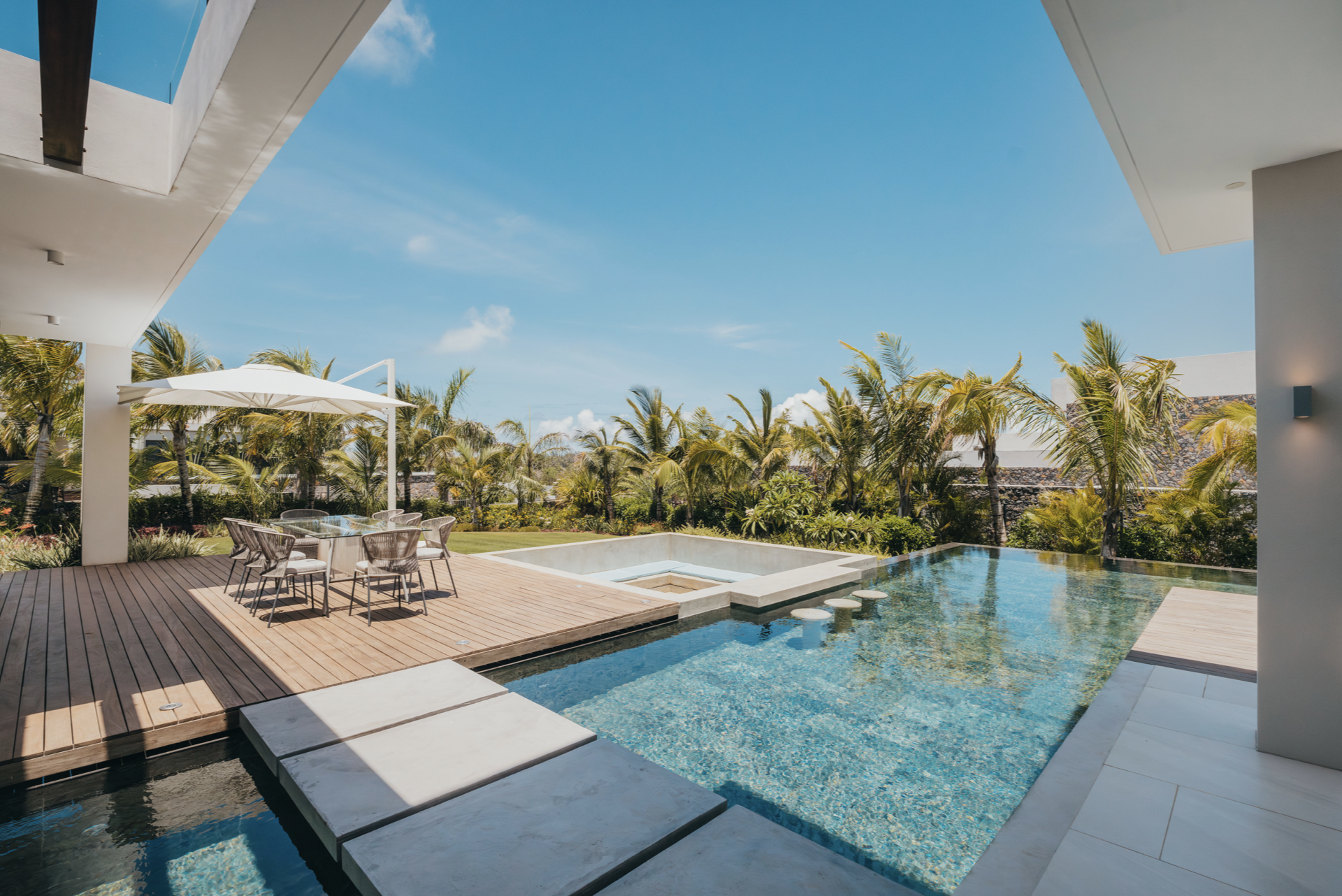 Explore a curated selection of luxury properties for sale and rent in the world’s most prestigious destinations {city}