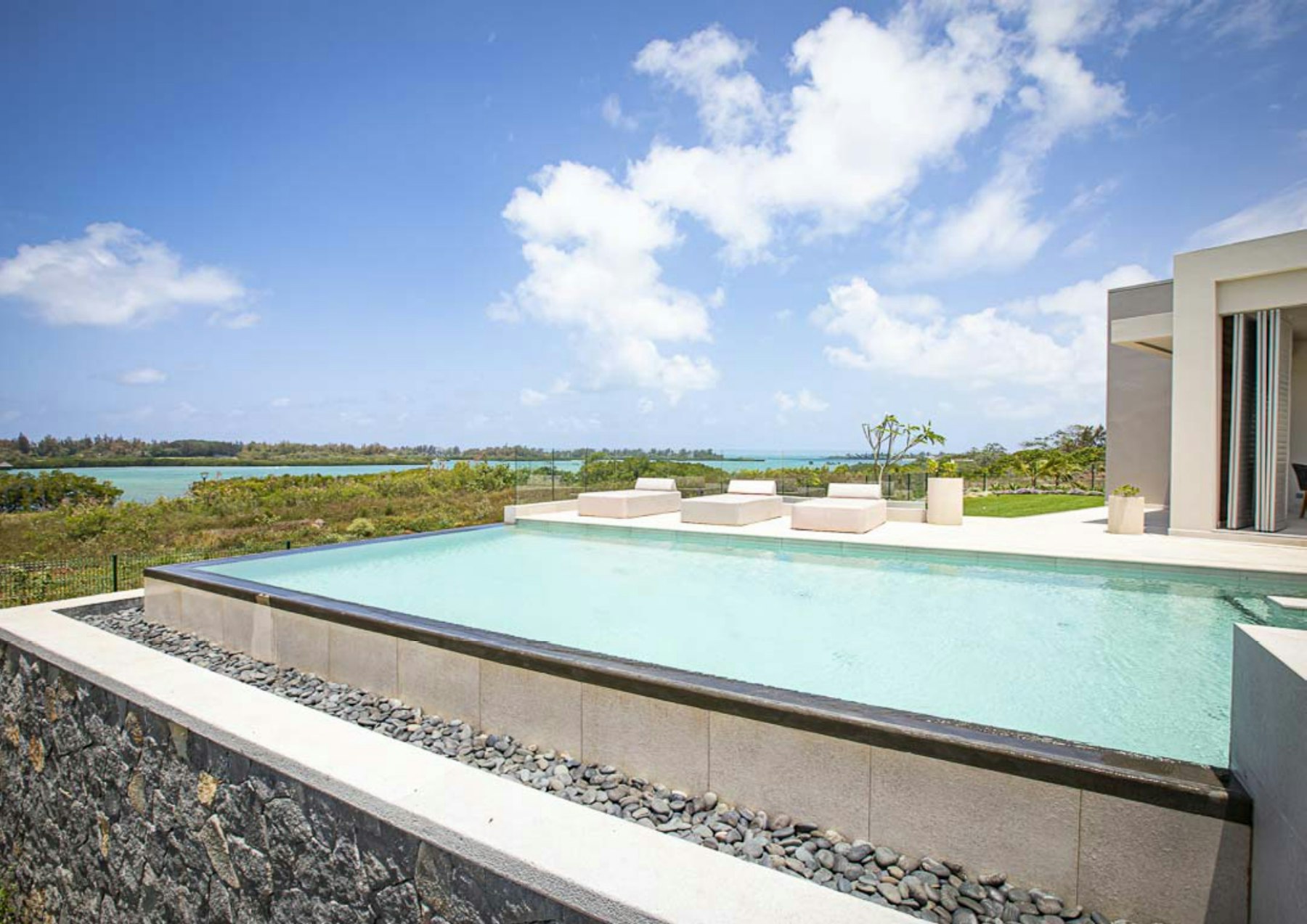 Infinity pool facing the lagoon — Mauritius
