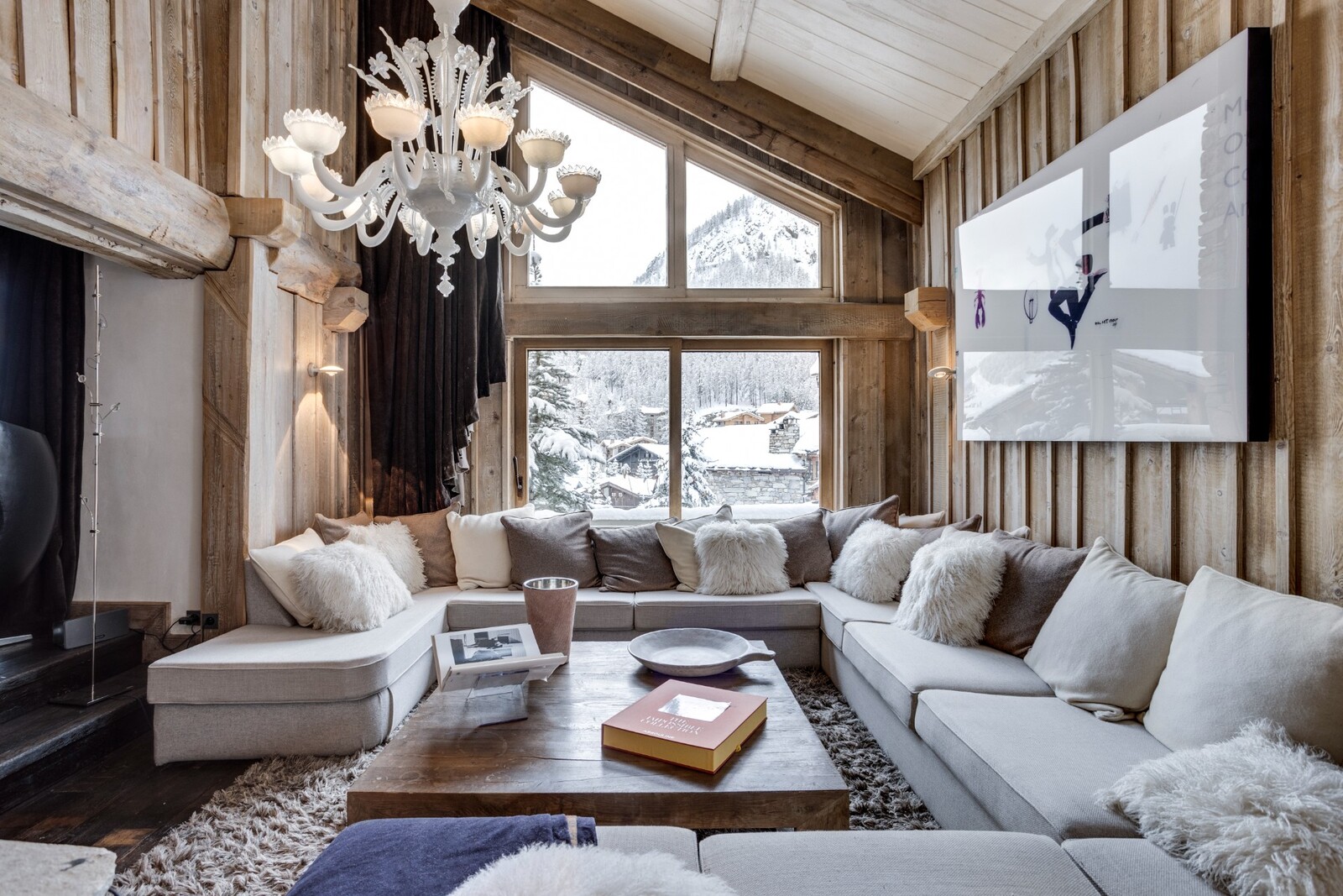 Exceptional Chalet in Val d'Isère: Luxury and refinement in the heart of the Alps