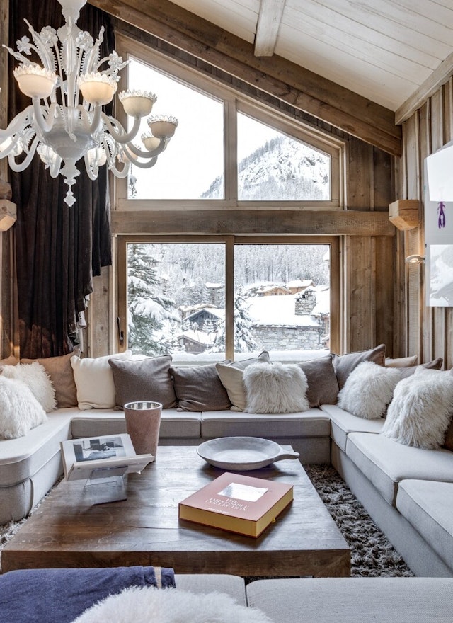 Exceptional Chalet in Val d'Isère: Luxury and refinement in the heart of the Alps