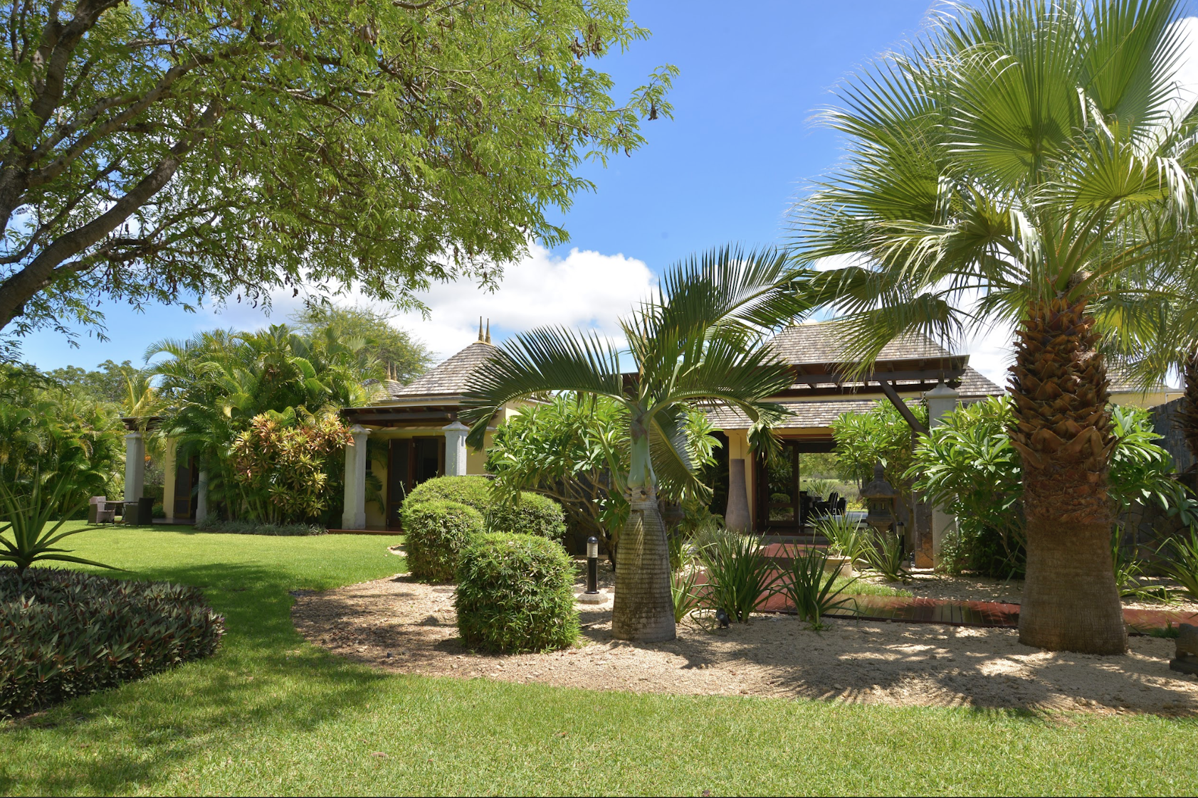 Tamarina golf resort & beach estate villa for sale