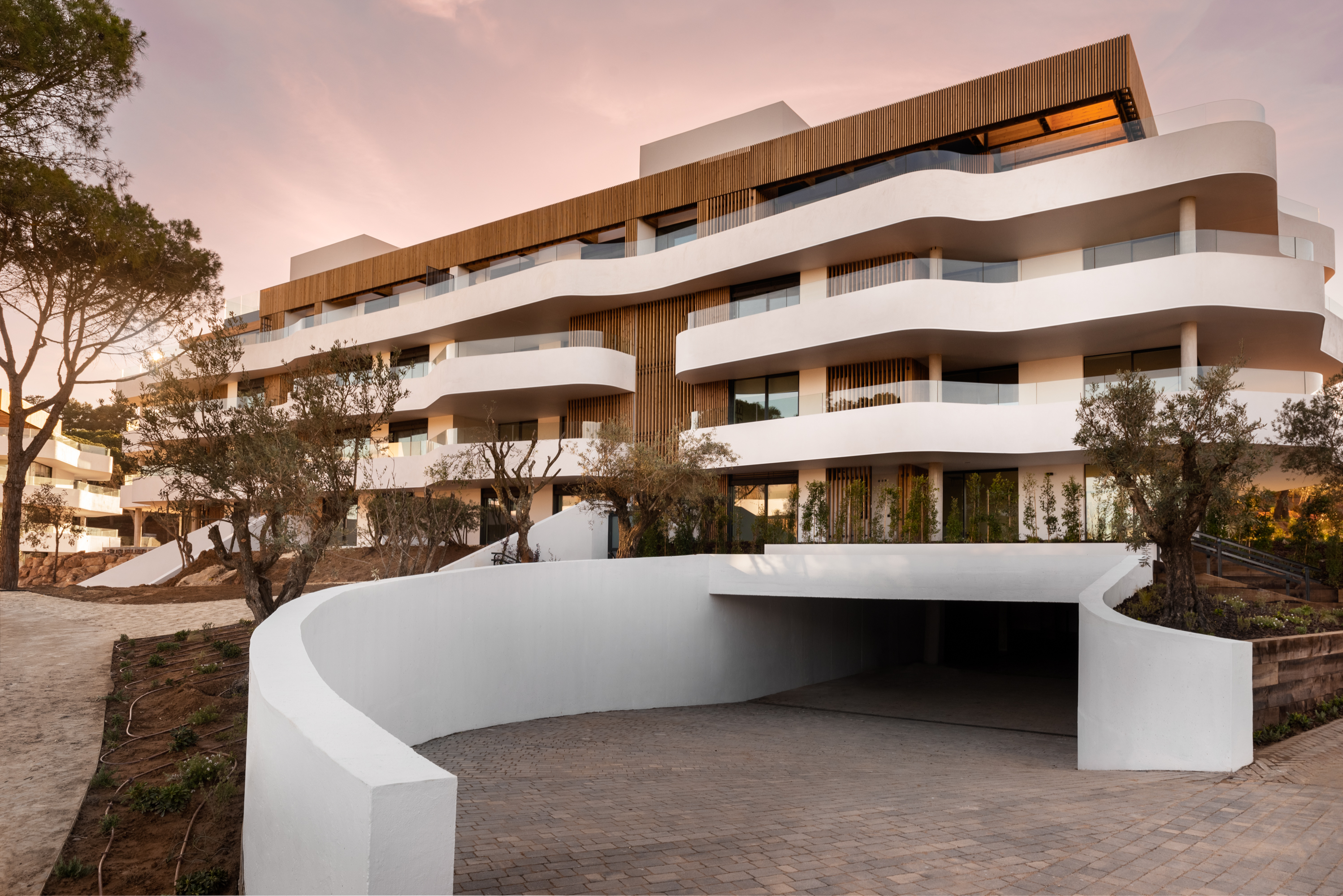 Appartement 3 chambres à vendre à Sotogrande avec jardin privatif et terrasse spacieuse