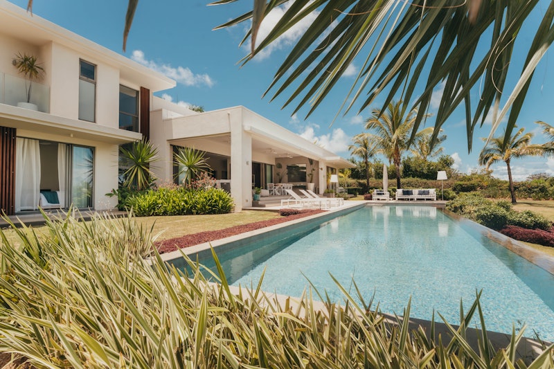 Anahita estate