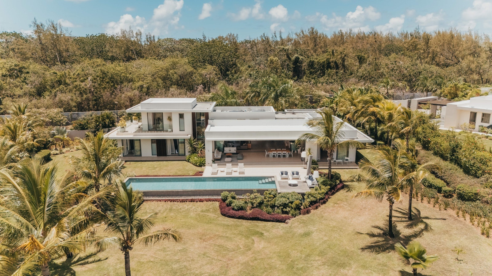 Four Seasons villa at Anahita estate facing the lagoon, Mauritius
