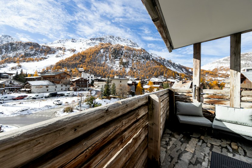 Résidence Savoie – Luxury Apartments in the Heart of Val d’Isère, Ski Access & Premium Services