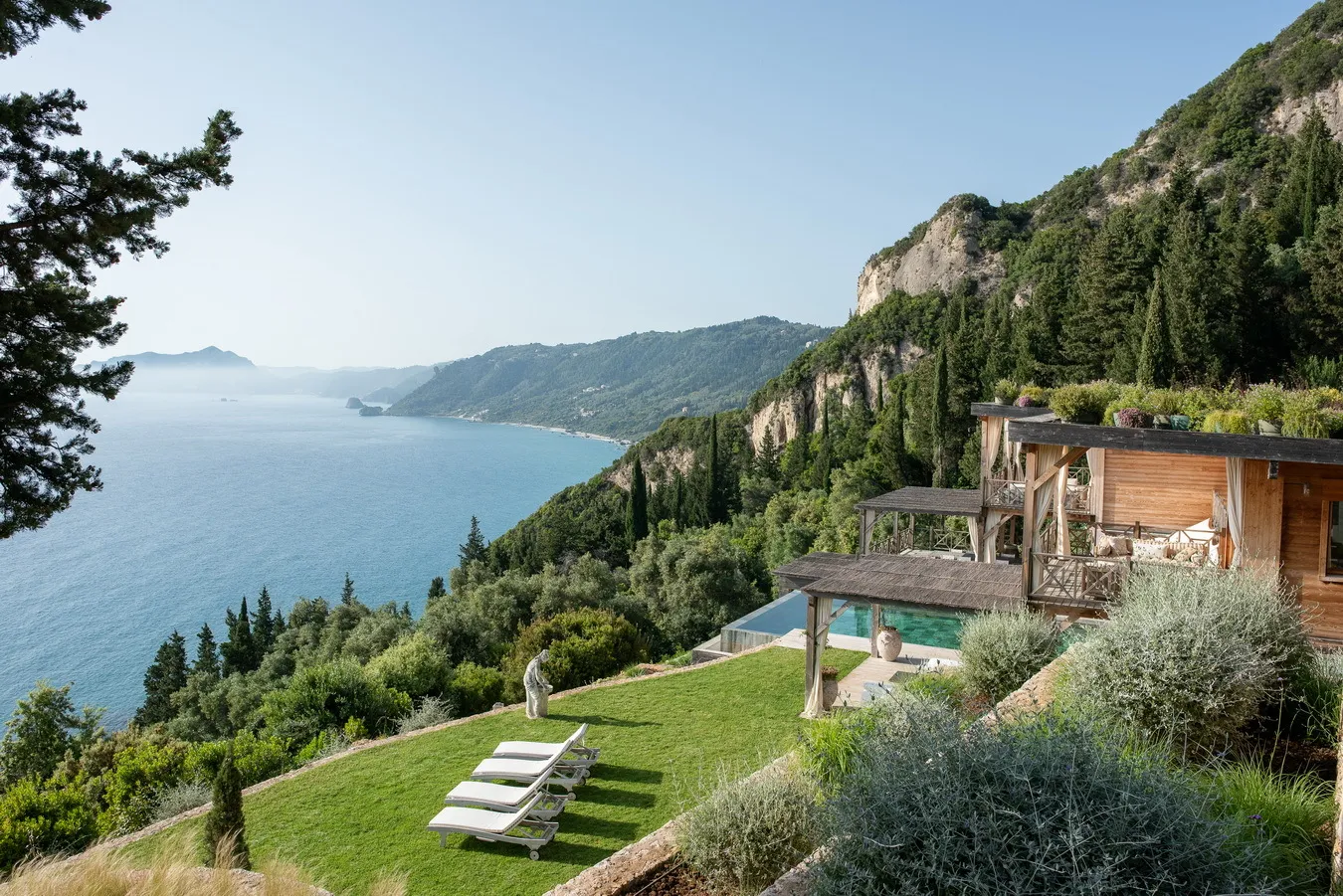 Luxury properties in Greece