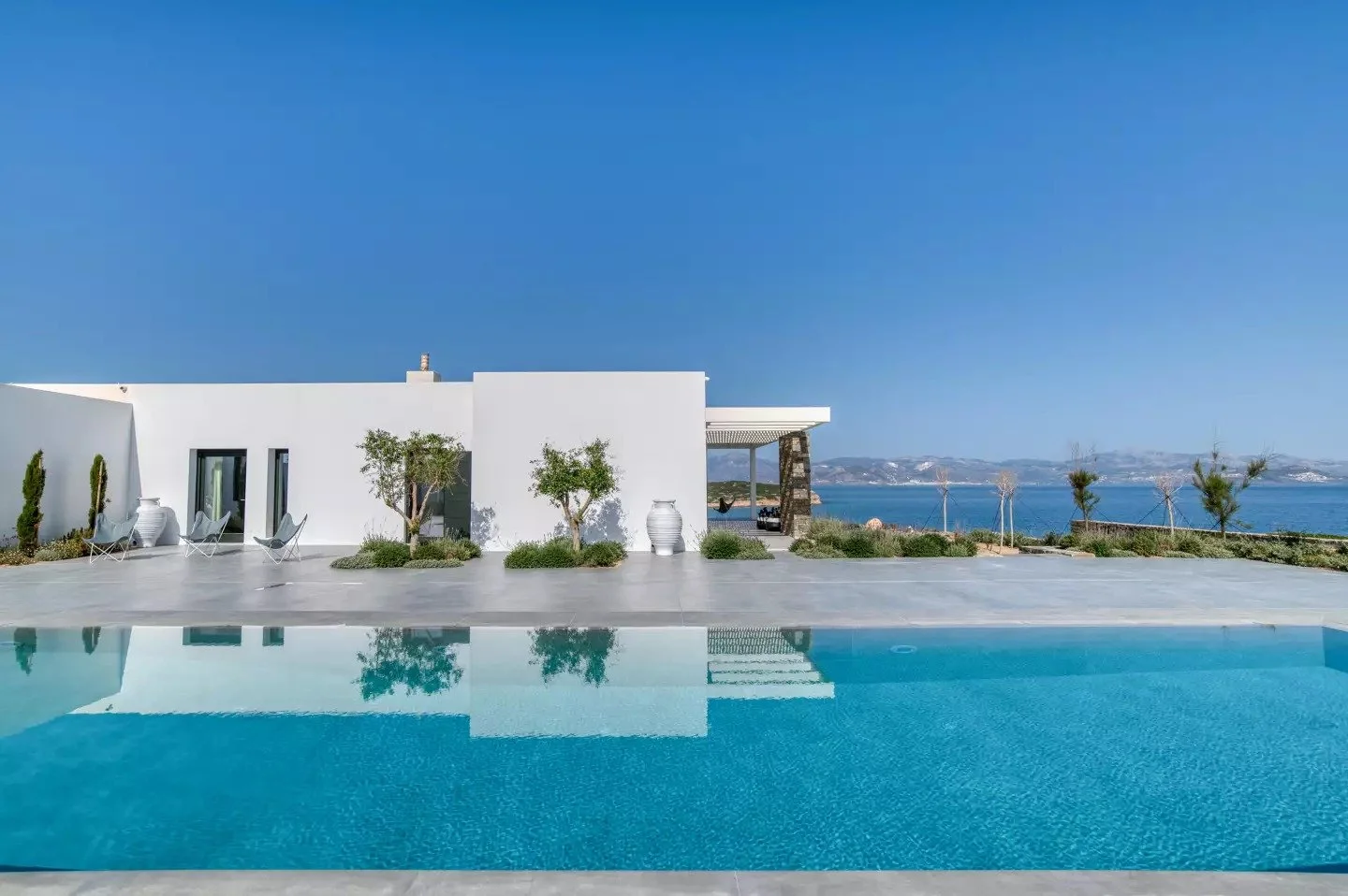 VILLA NISOS