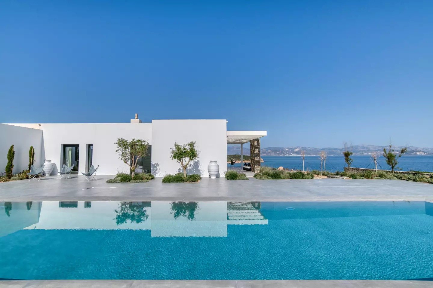 VILLA NISOS