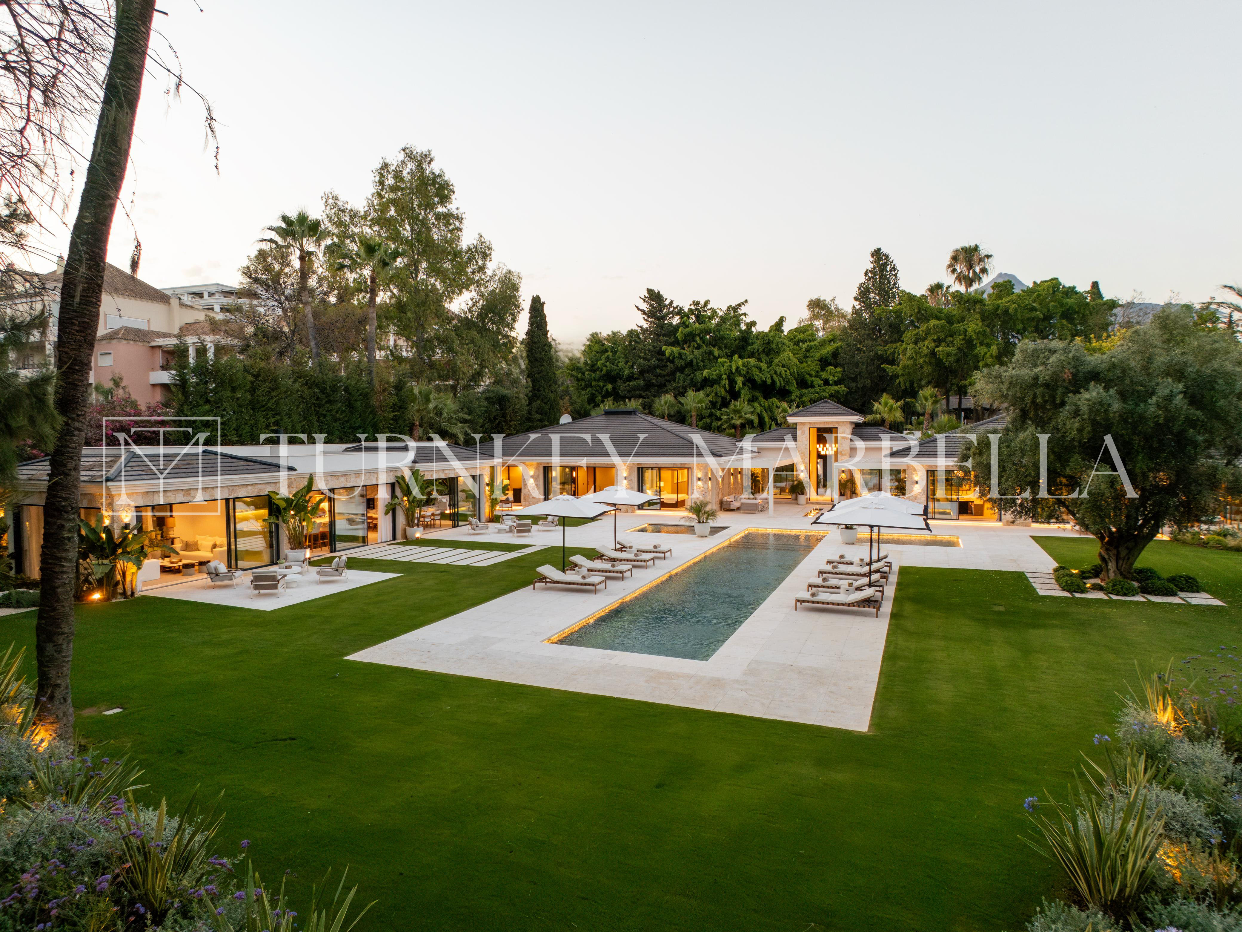 Villa in Marbella, Nueva Andalucia - 8 bed - EUR 20.50M