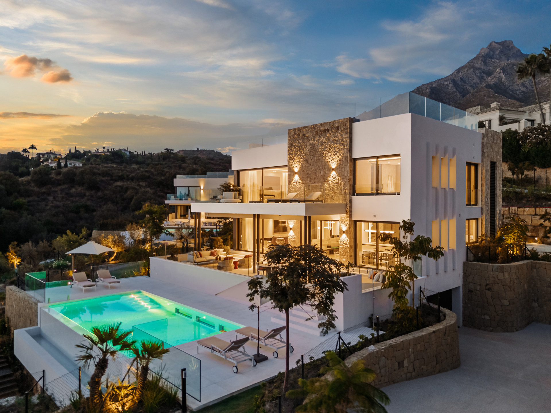 Luxury villa for sale in Marbella Golden Mile, Marbella | Villa Haven
