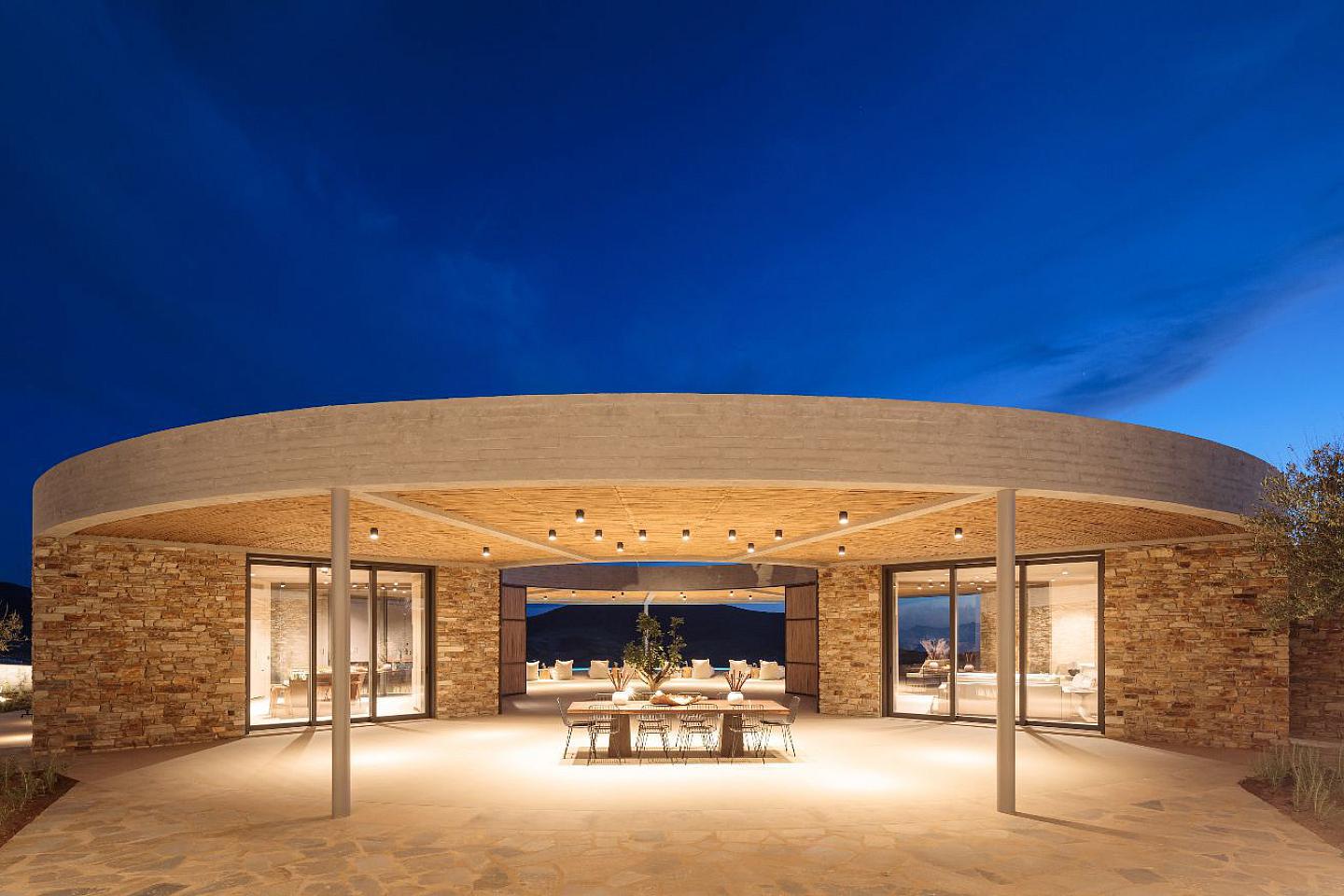 villa de luxe · a Antiparos · 6 chambres · 9 salles de bain · photo 1 sur 28