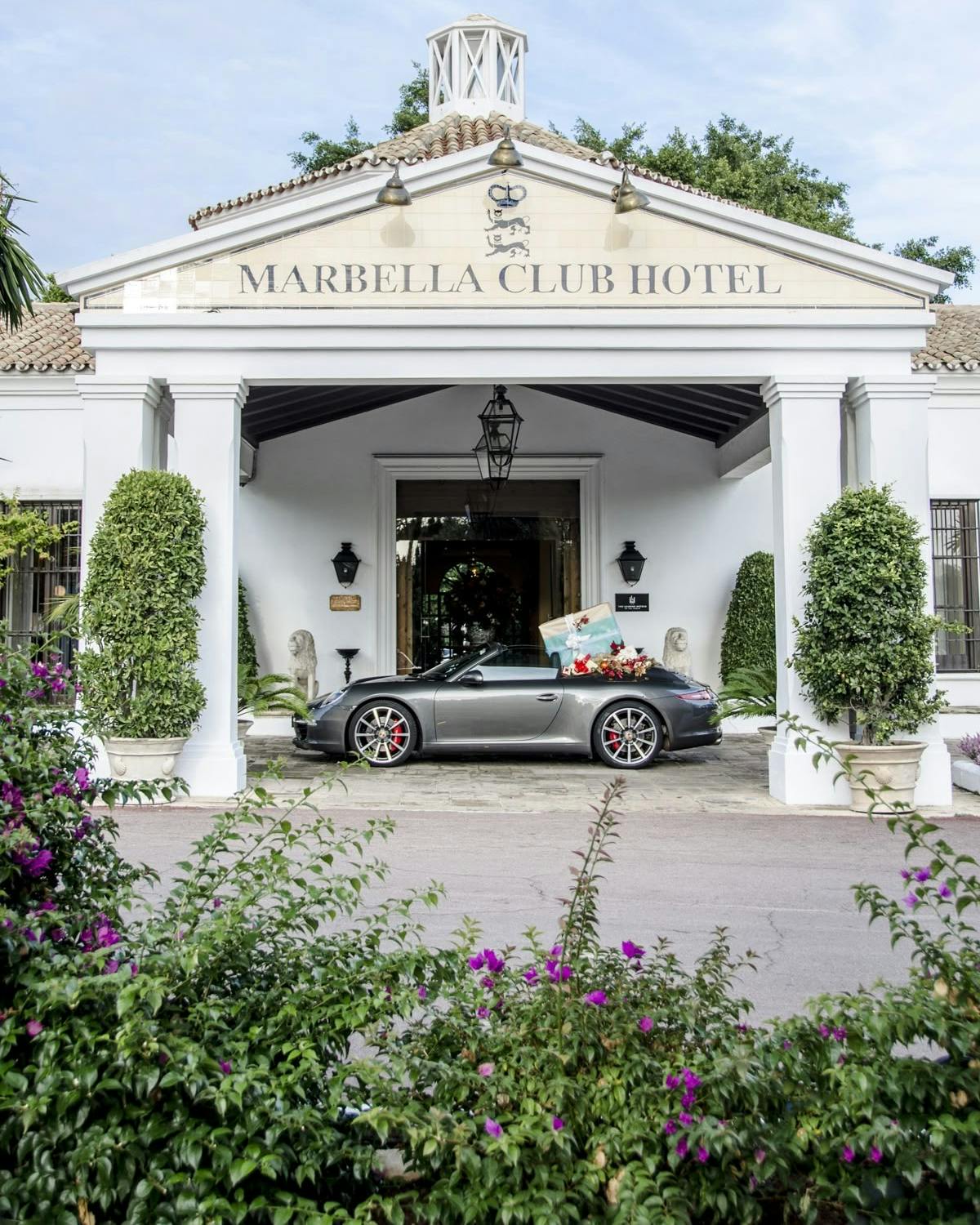 Prestige property in Marbella with pool and contemporary design Luxury villa in Marbella with contemporary architecture and pool