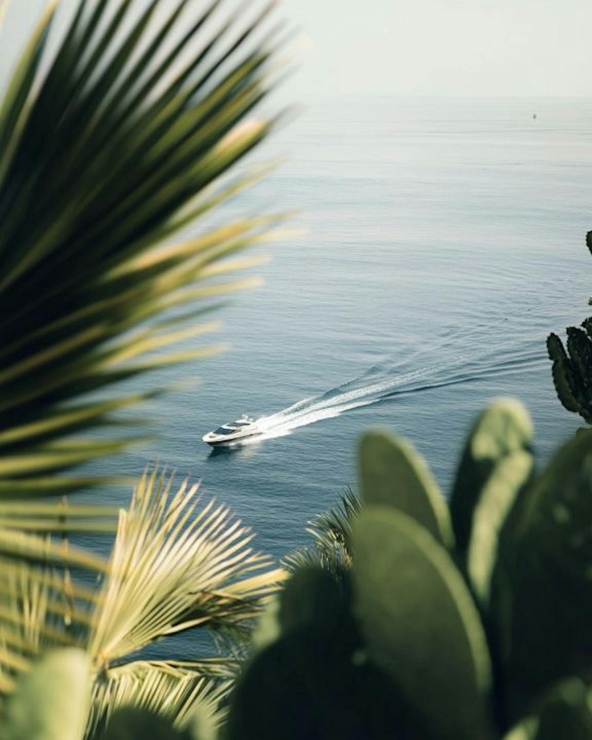 Premium Marbella villa with terrace and Mediterranean sea view High-end residence in Marbella with sea view and terrace