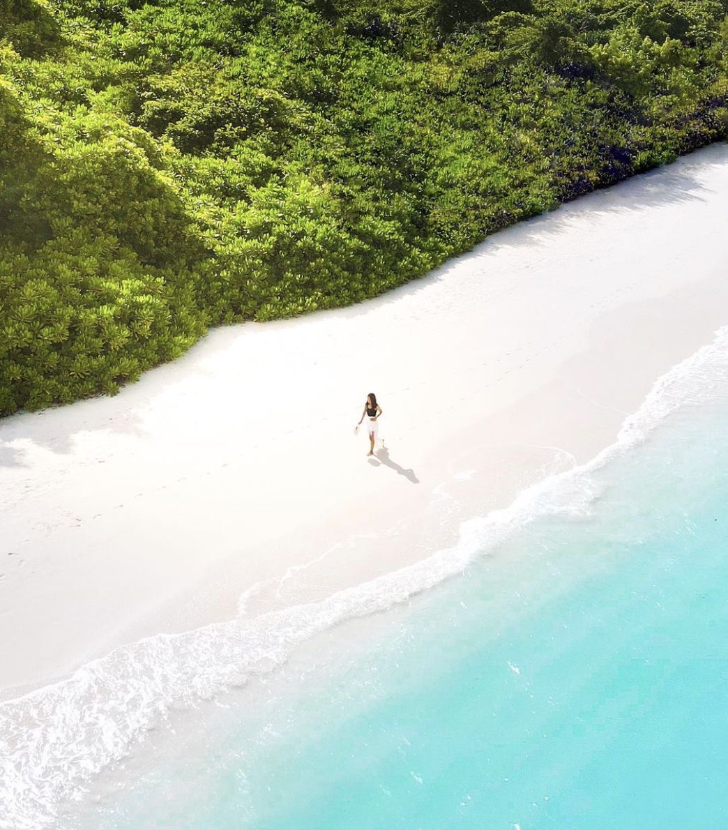 Exclusive villa interior and outdoor lifestyle in the Maldives