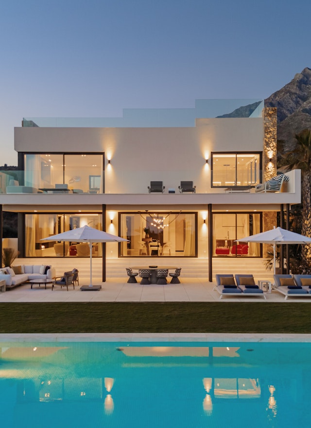 Luxury villa for sale in Marbella Golden Mile, Marbella | Villa Horizon