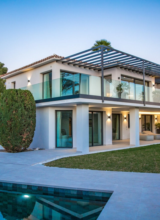 Sea-view villa for sale in Marbella Golden Mile, Marbella | Nagüeles 19