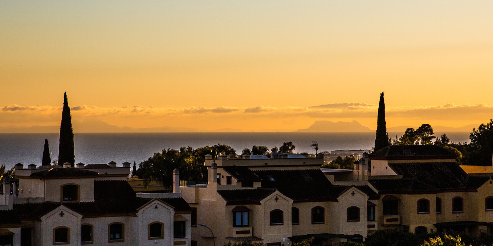 Coucher de soleil sur les toits de Sierra Blanca