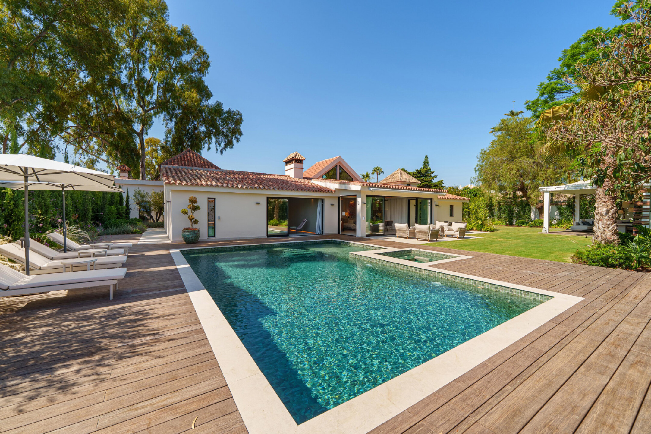 Villa proche mer à vendre à Marbella - Puerto Banus, Marbella | Villa Beach Life