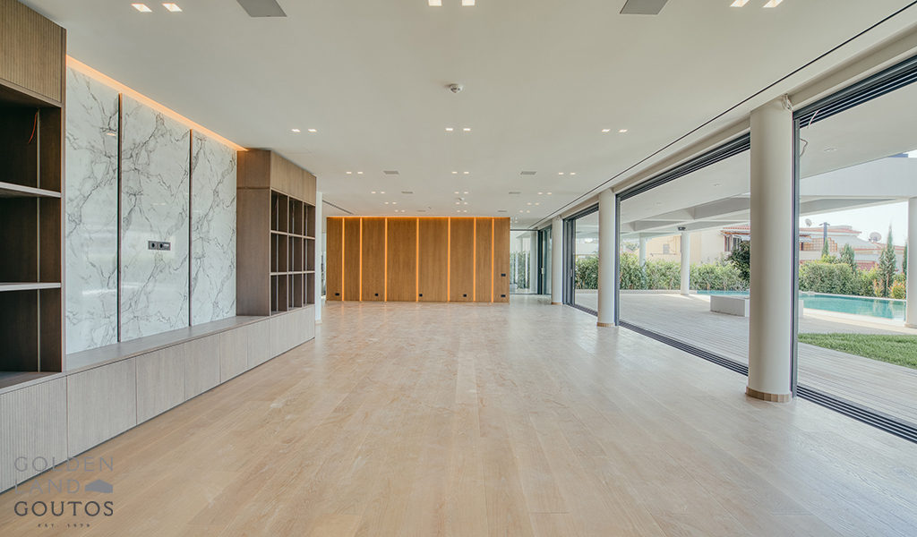 Contemporary Villa in Voula for sale in Athens