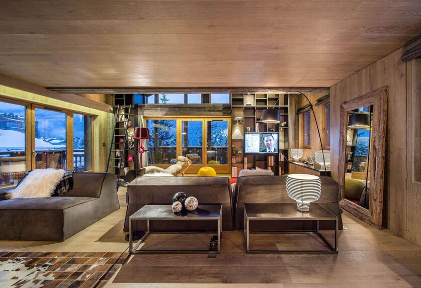 Chalet - Resort center for sale in Courchevel