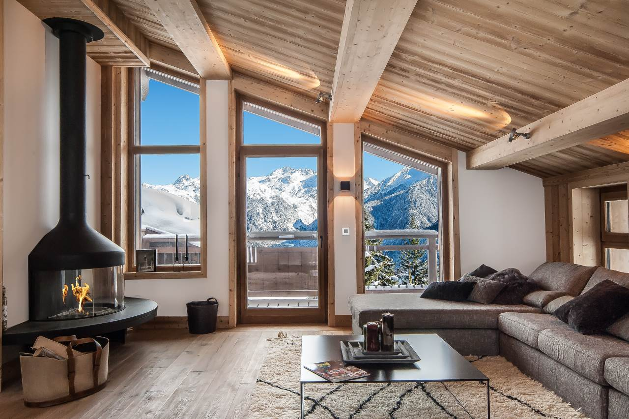 Exceptional half chalet for sale in Courchevel