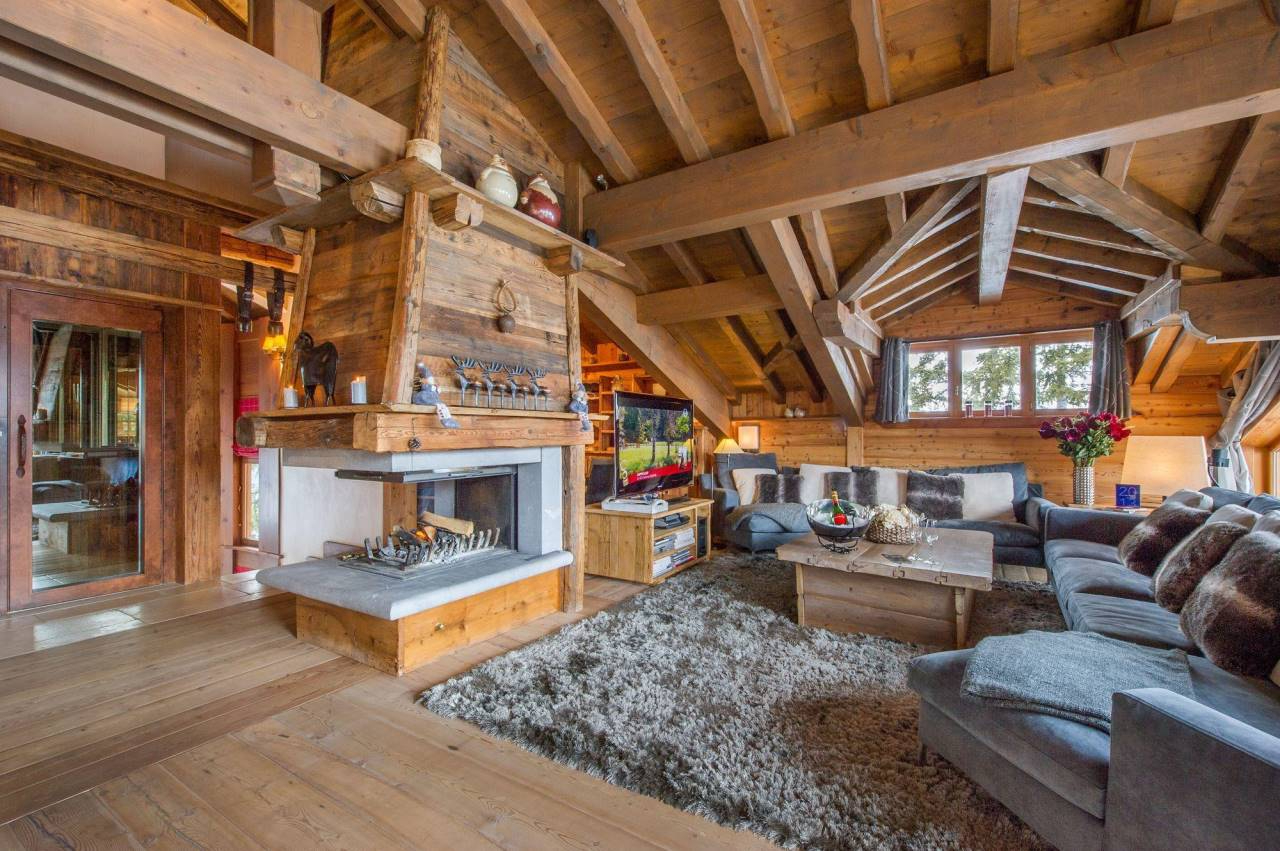 Luxury chalet - Close to the slopes for sale in Courchevel