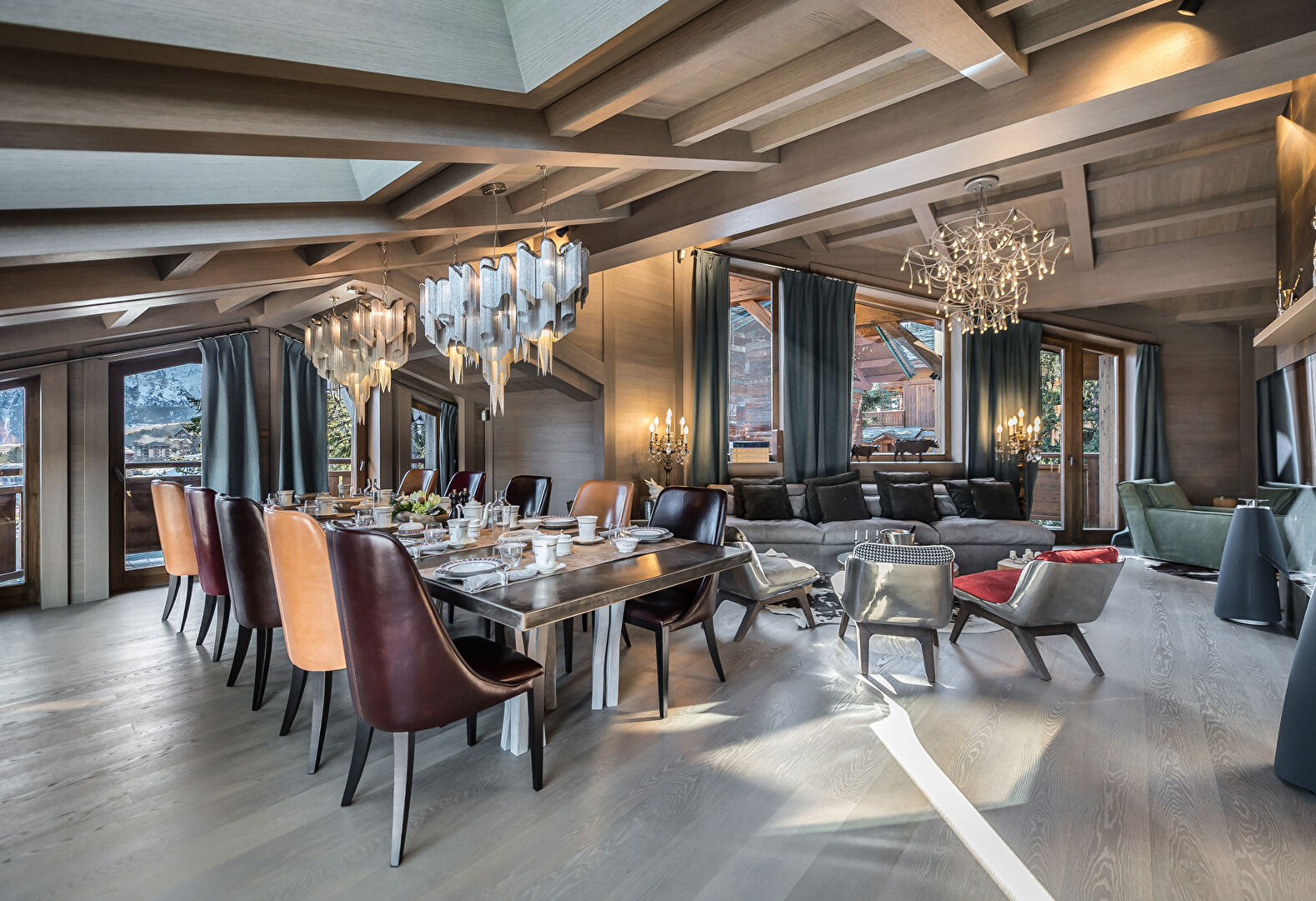 Exceptional chalet - Prime location in the resort for sale in Courchevel