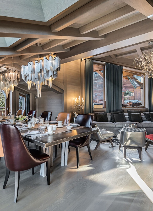 Exceptional chalet - Prime location in the resort for sale in Courchevel
