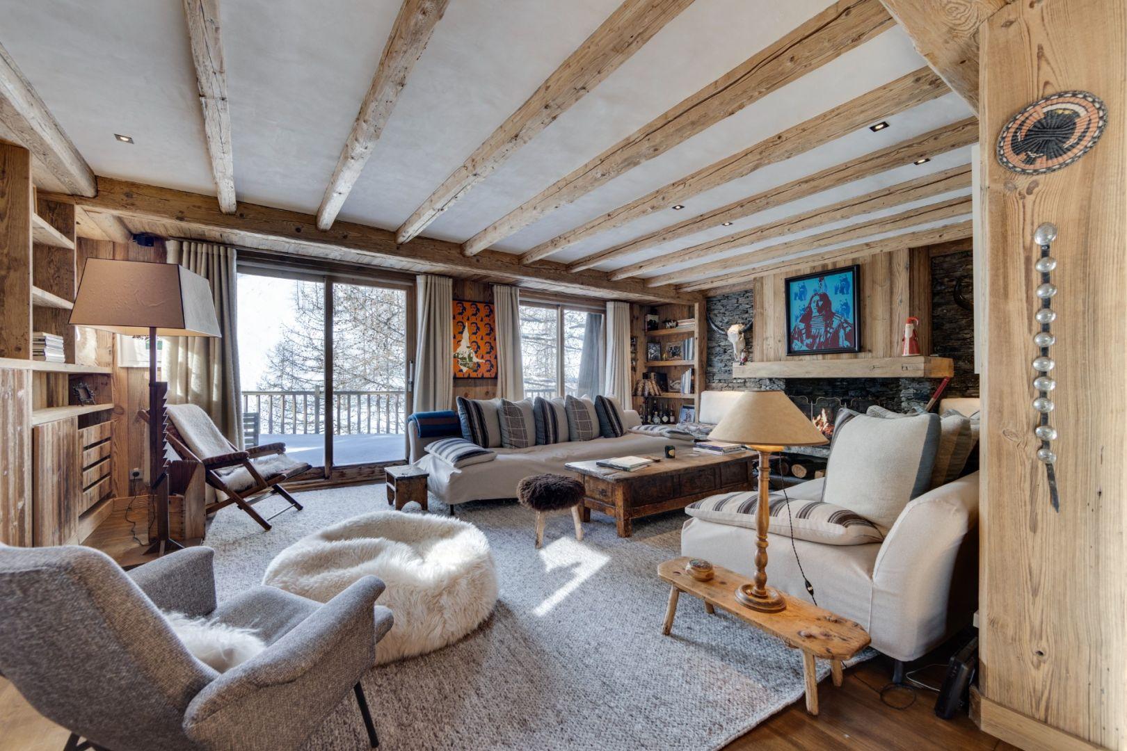 8 ROOM CHALET - MAGNIFICENT VIEW for sale in Val d'Isere