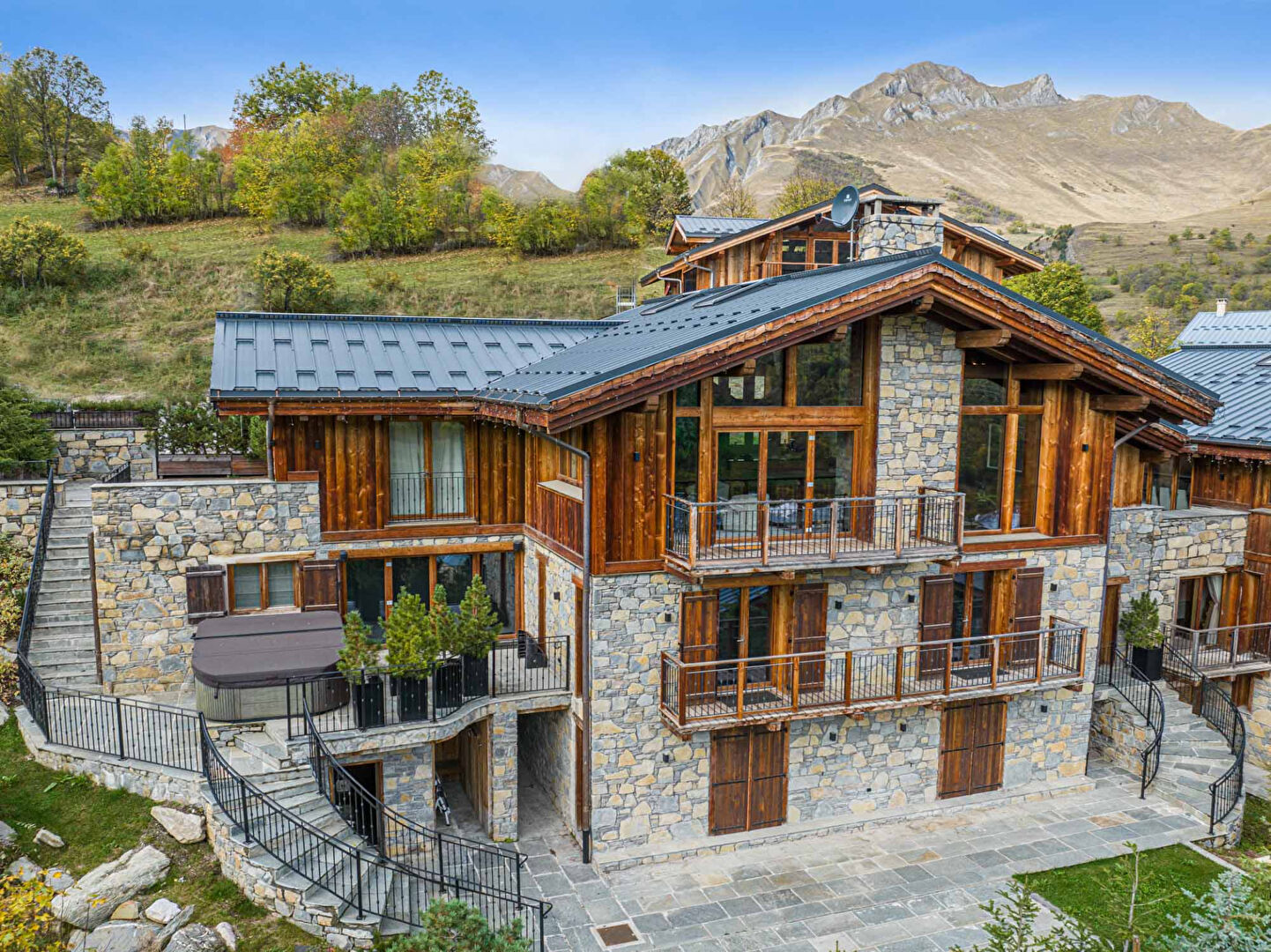 Very high standing chalet in quiet area for sale in Saint-Martin-de-Belleville