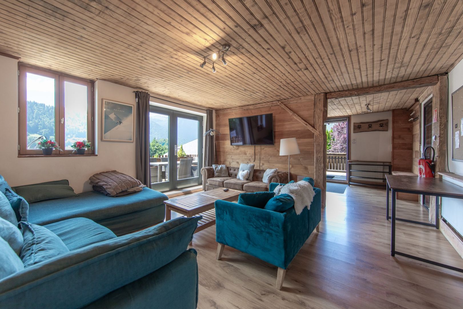 9 Bedrooms Chalet - Large Terrace with jacuzzi for sale in Morzine