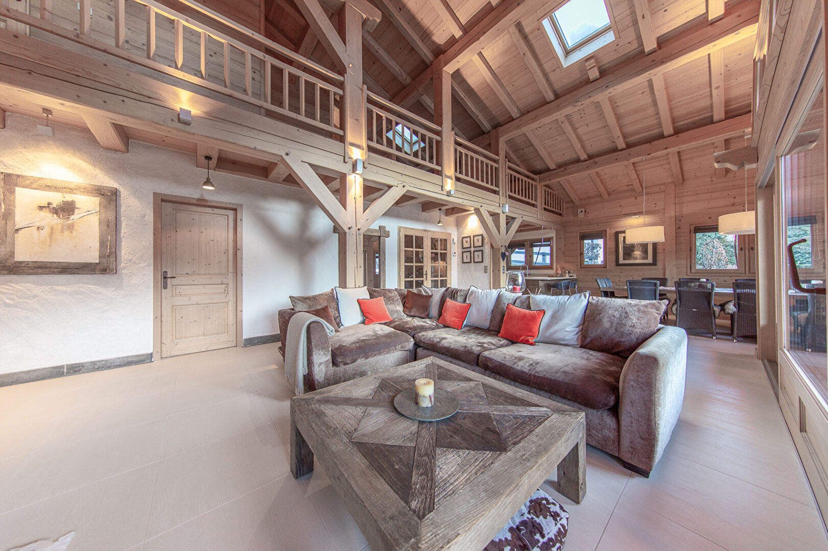 NEW 5 BEDROOM SCHALET - OPTIMAL SUNSHINE for sale in Morzine