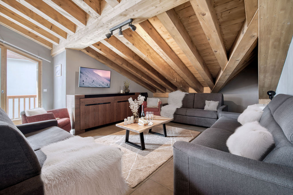 4-BEDROOM APARTMENT - SKI-IN/SKI-OUT for sale in Val Thorens