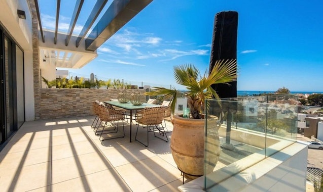 Buying Guide: Villas in Marbella